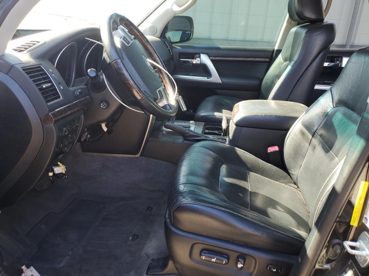 Toyota Land Cruis Base