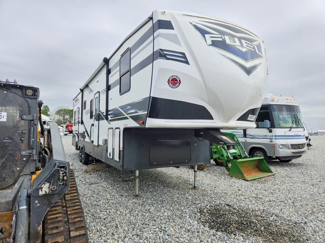 Salvage Heartland Rv Other Image