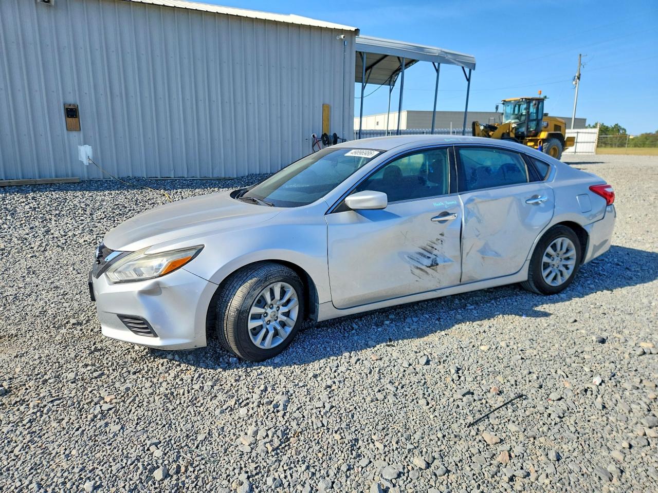 Salvage Nissan Altima Image