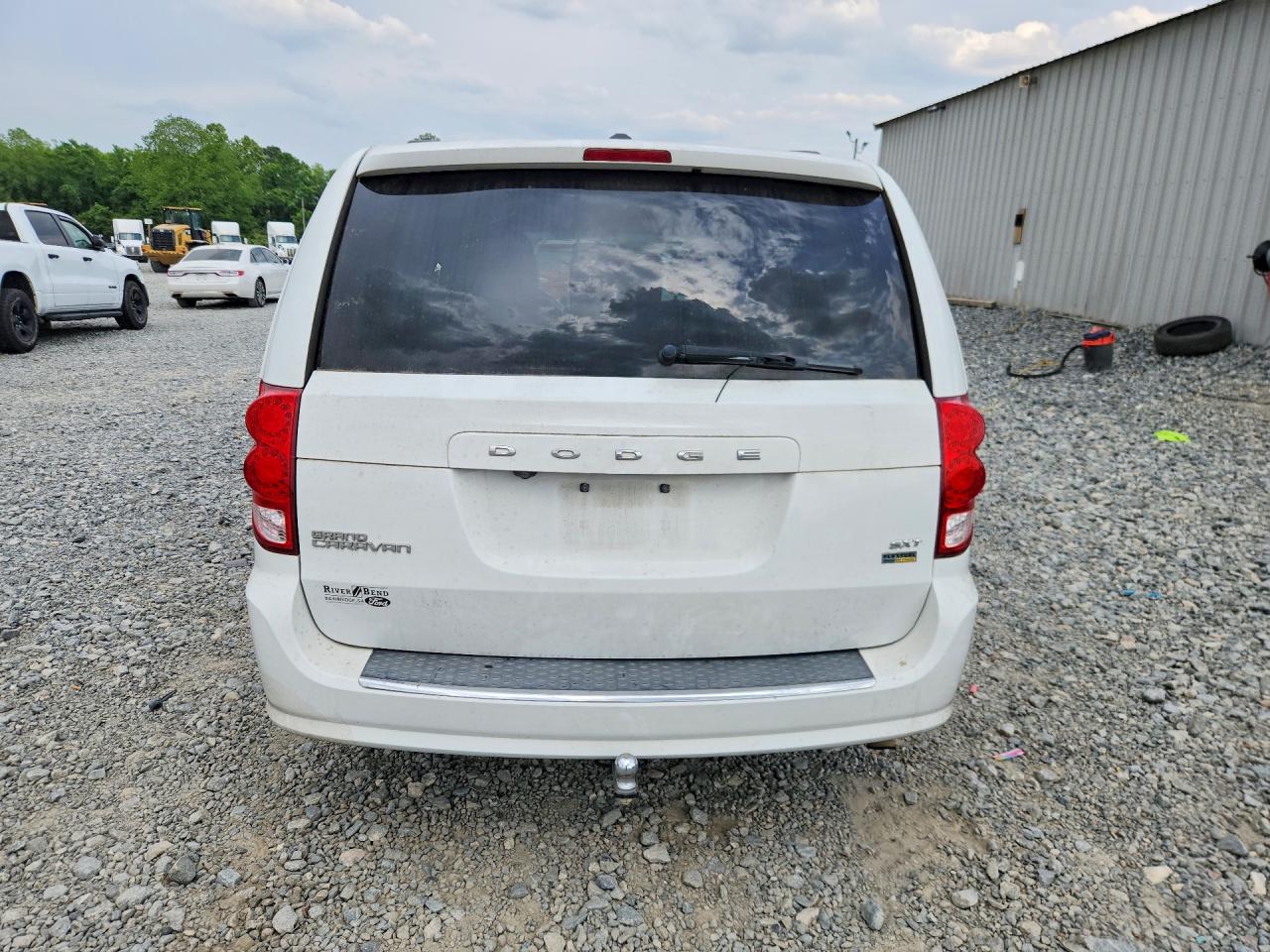 Dodge Caravan Sxt