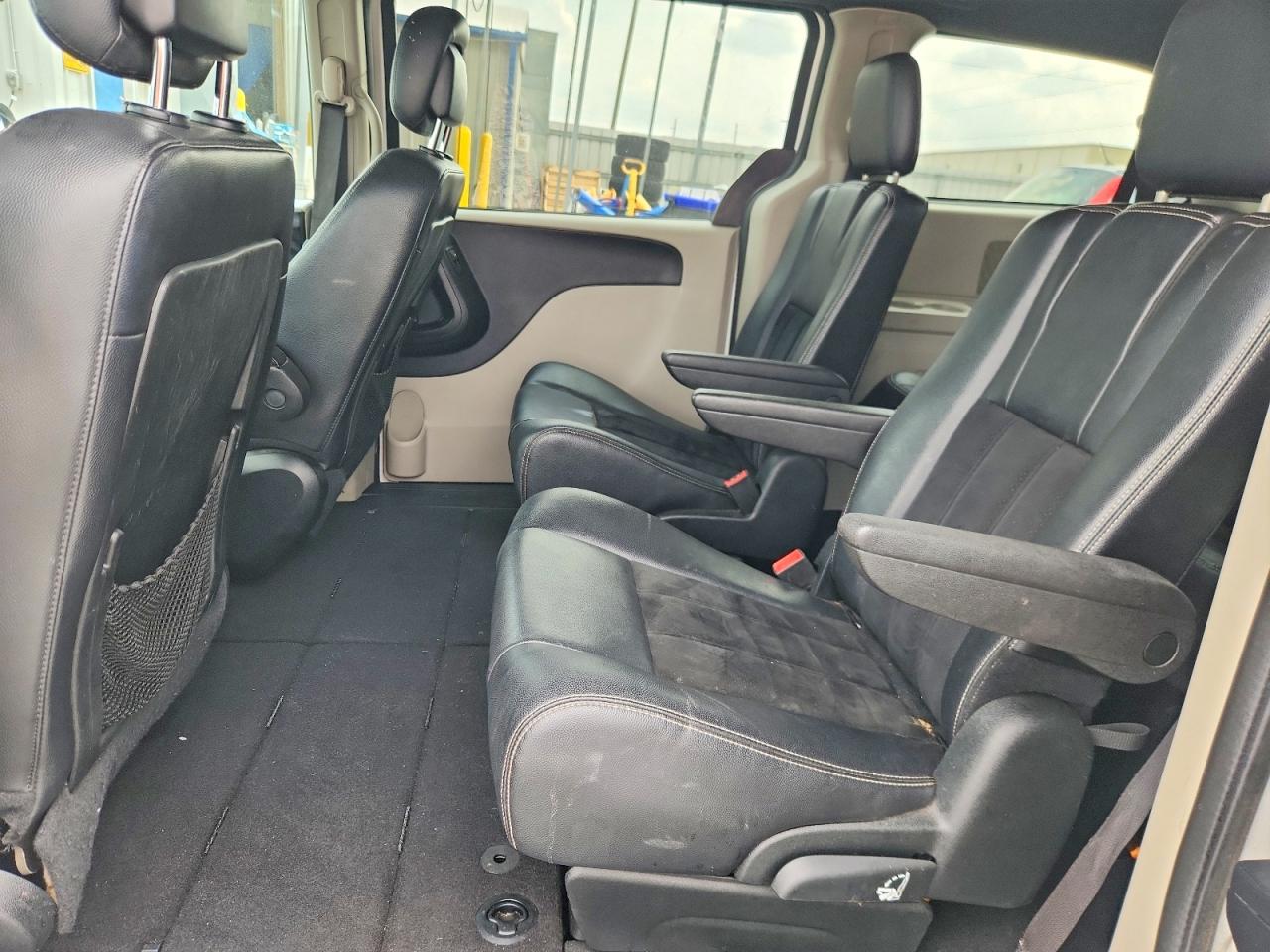 Dodge Caravan Sxt