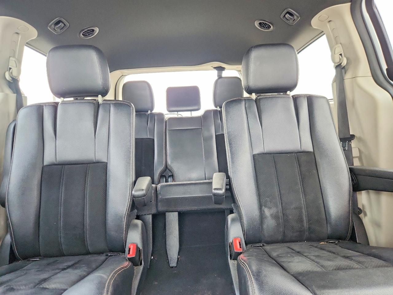 Dodge Caravan Sxt