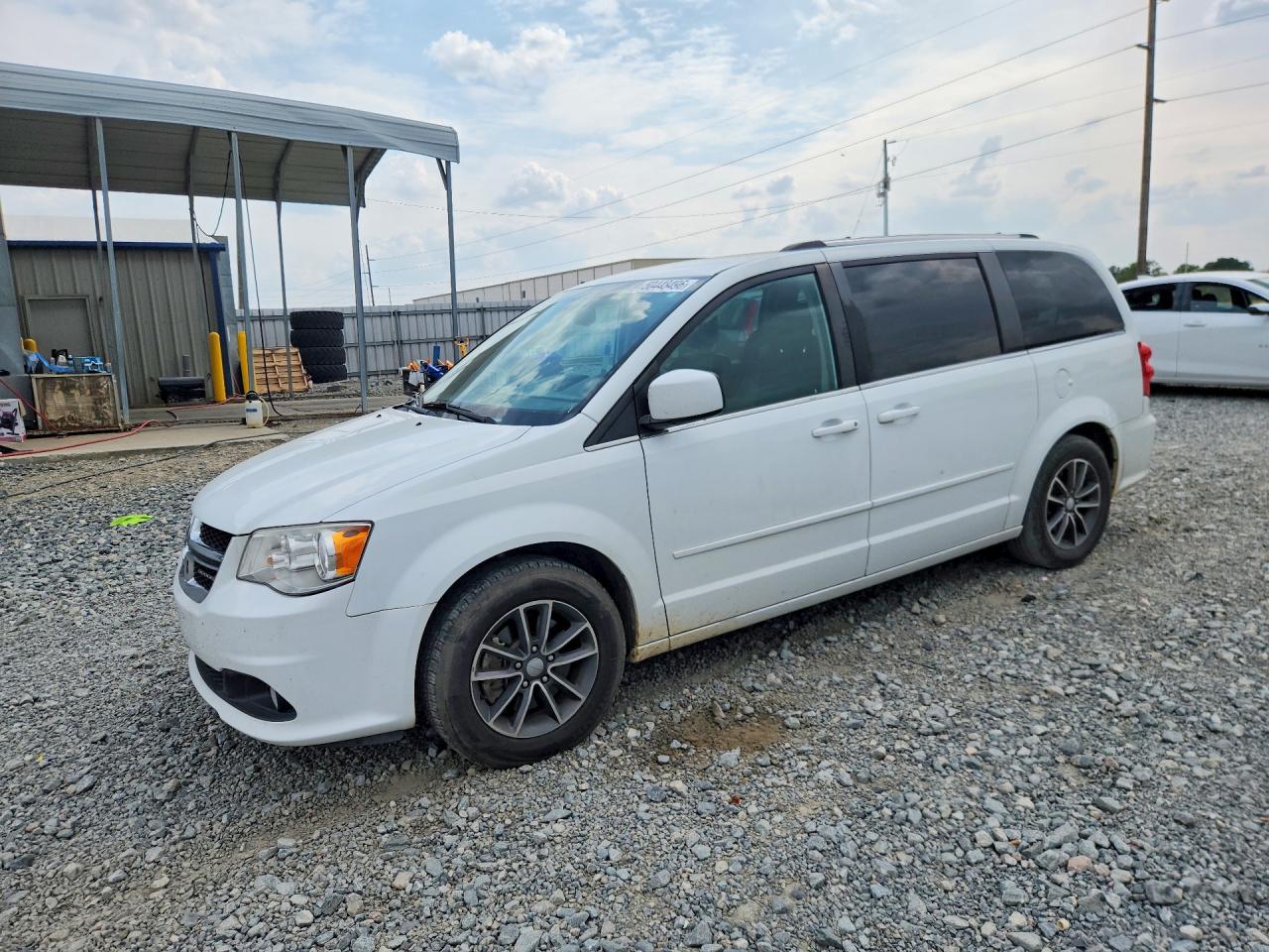 Salvage Dodge Caravan Image