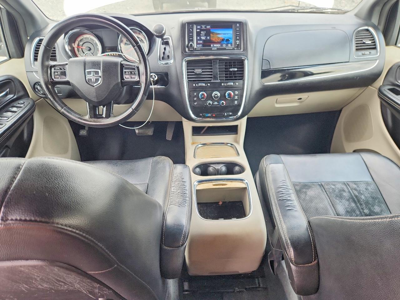 Dodge Caravan Sxt