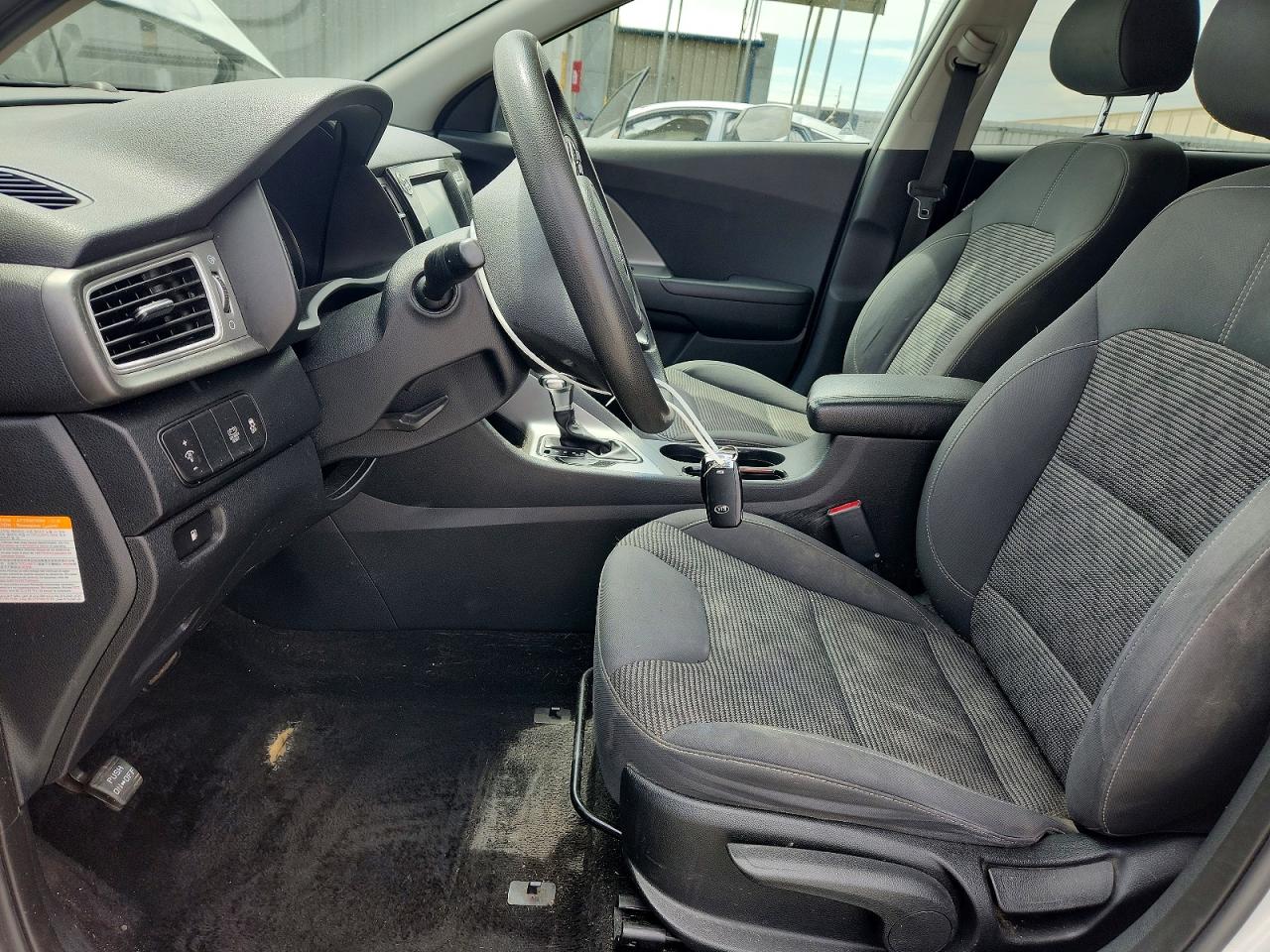 Kia Niro Lx