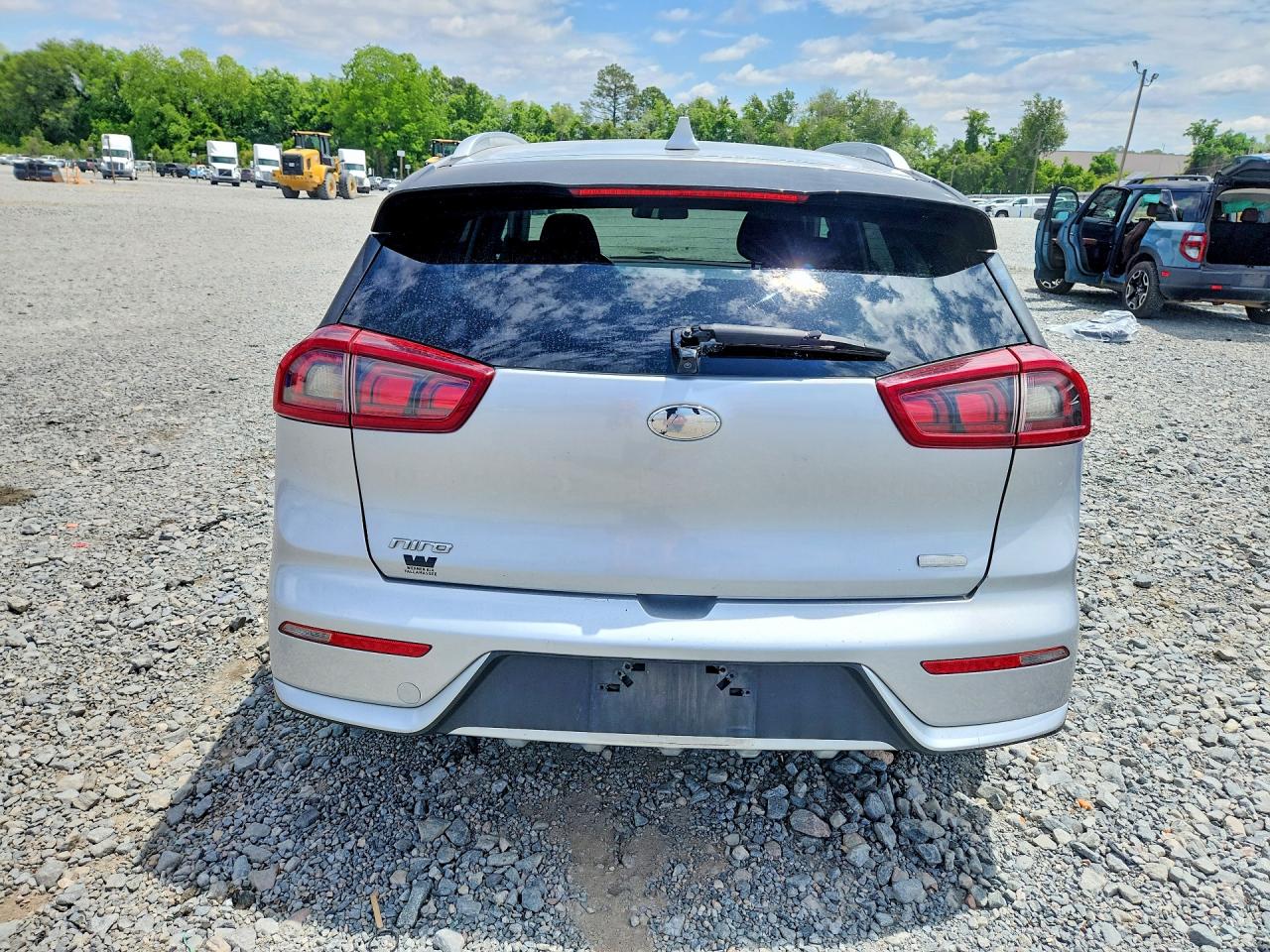 Kia Niro Lx