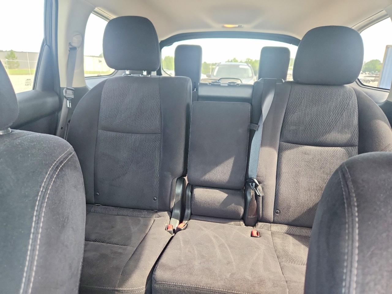 Nissan Pathfinder S