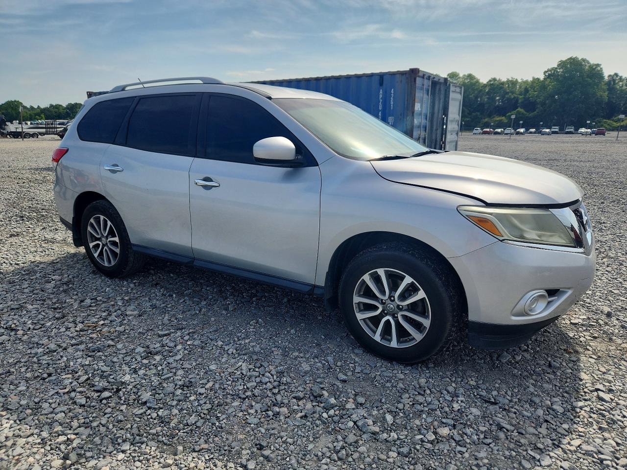 Nissan Pathfinder S