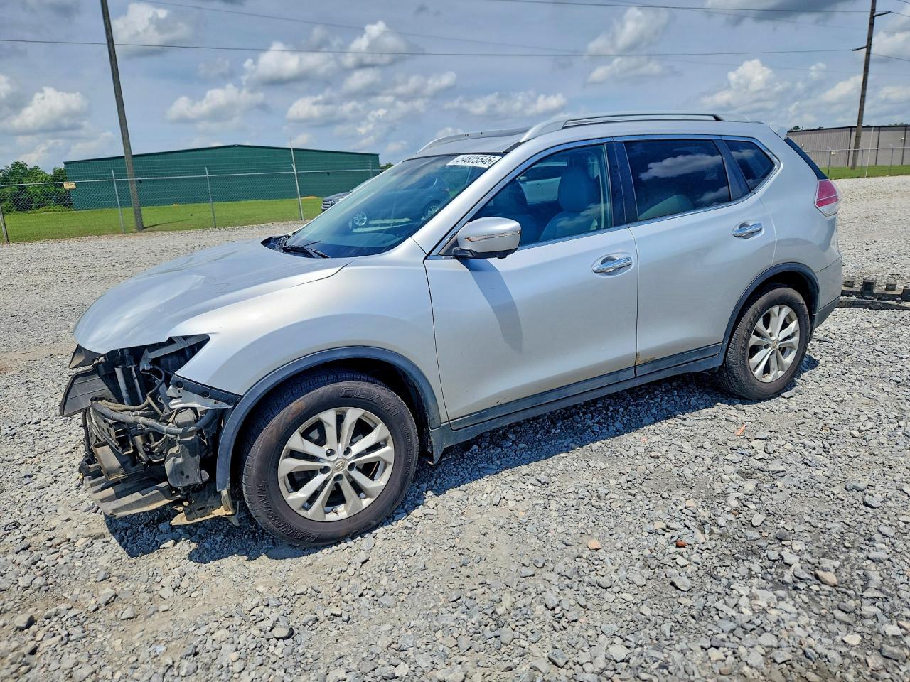 Salvage Nissan Rogue Image