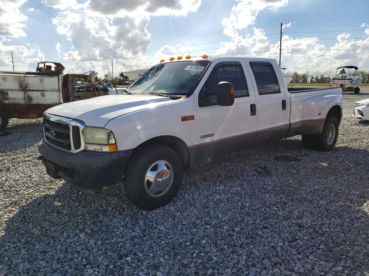 Salvage Ford F-350 Image