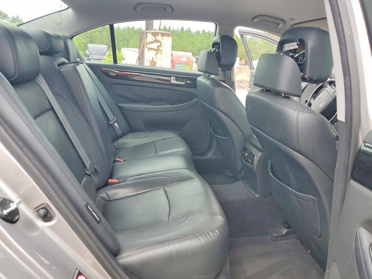 Hyundai Genesis 3.8l