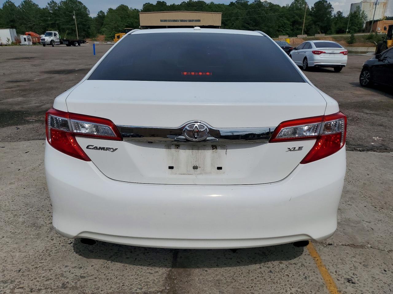 Toyota Camry Xle V6