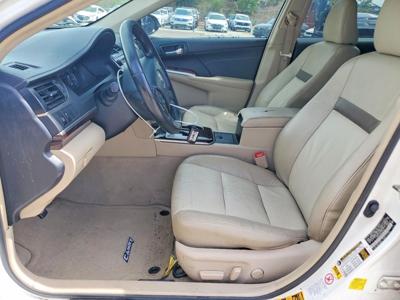 Toyota Camry Xle V6