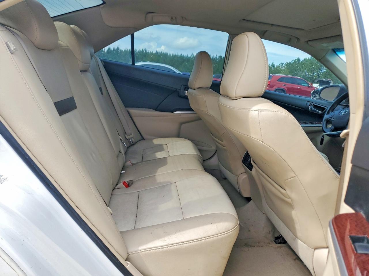 Toyota Camry Xle V6