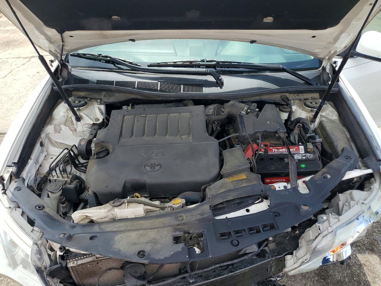 Toyota Camry Xle V6