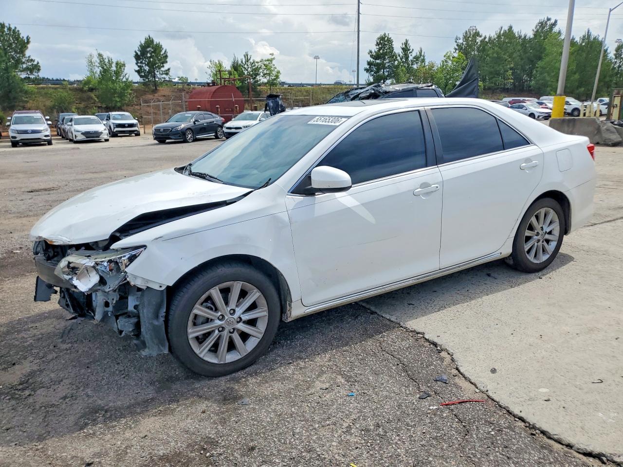 Salvage Toyota Camry Image