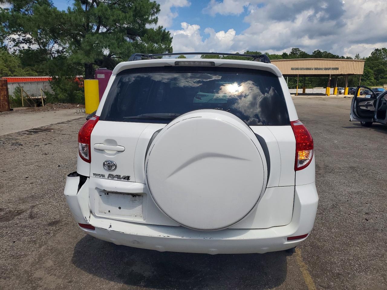 Toyota RAV4 Base