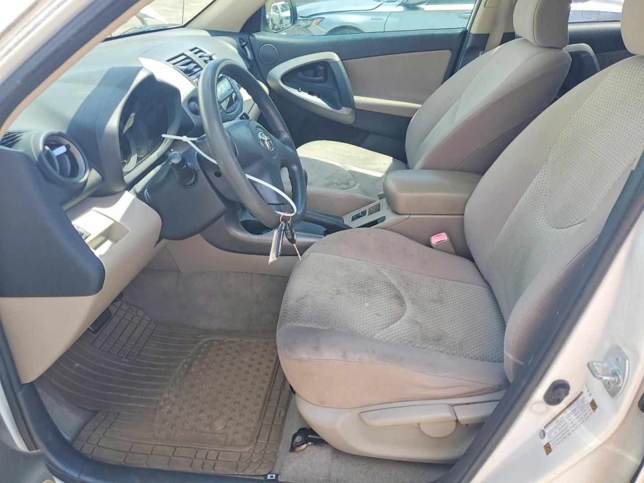 Toyota RAV4 Base