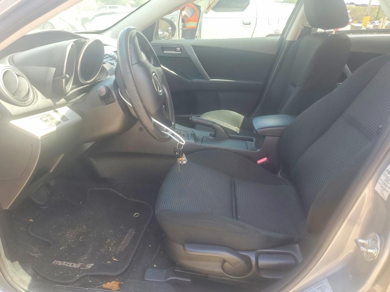 Mazda 3 I