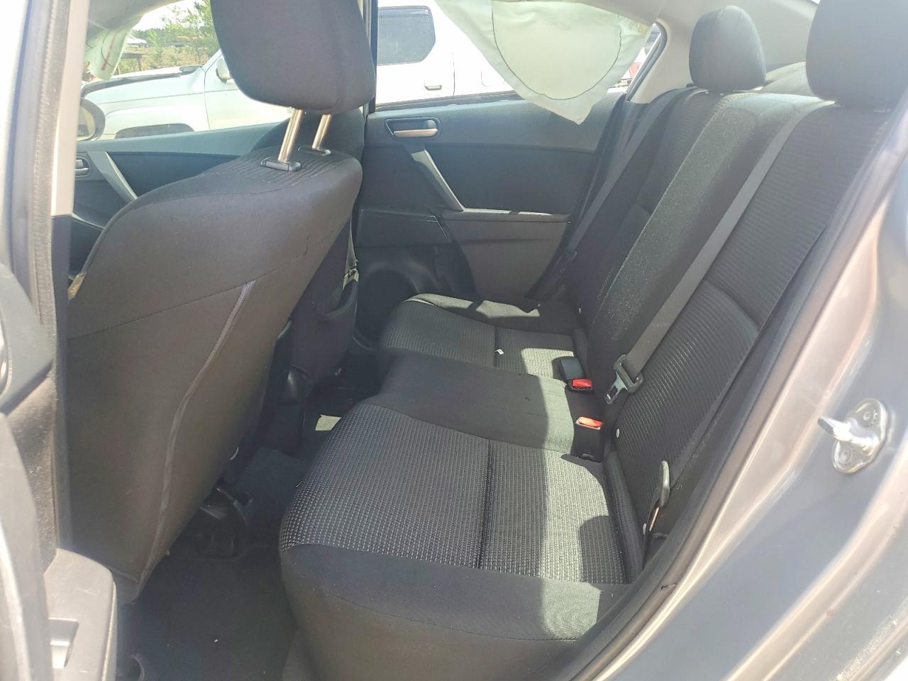 Mazda 3 I