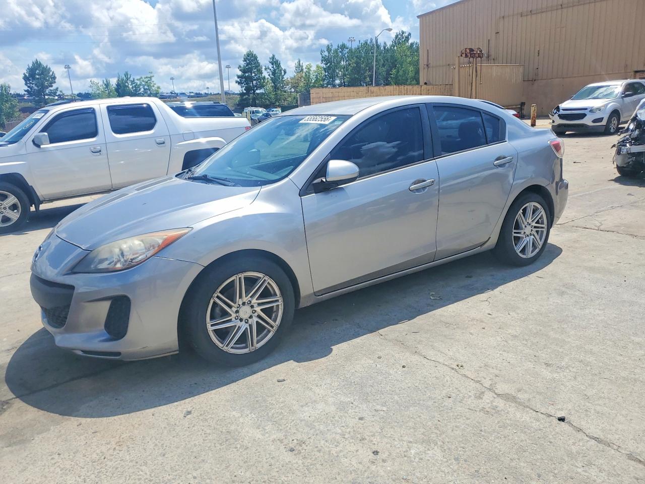 Salvage Mazda 3 Image