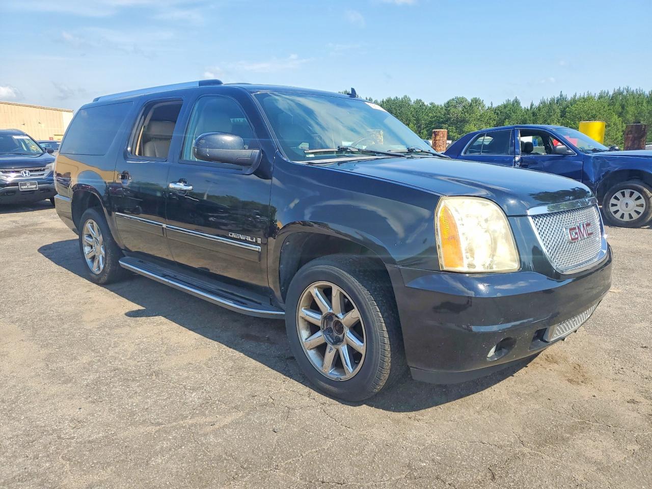 GMC Yukon Denali