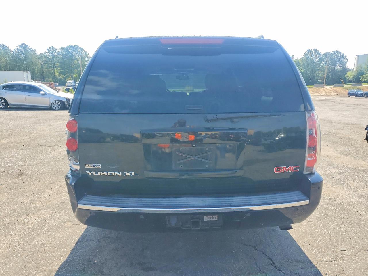GMC Yukon Denali