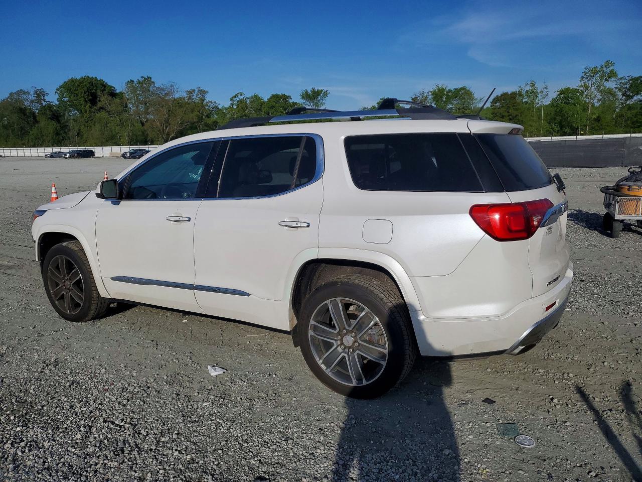 GMC Acadia Denali