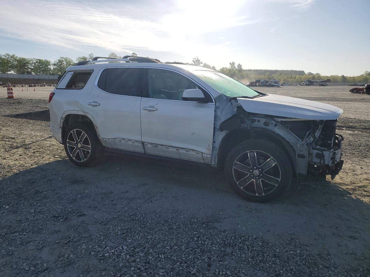 GMC Acadia Denali