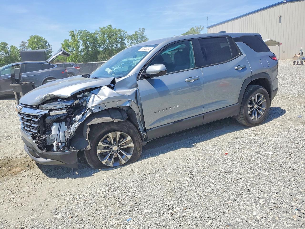 Salvage Chevrolet Equinox Image