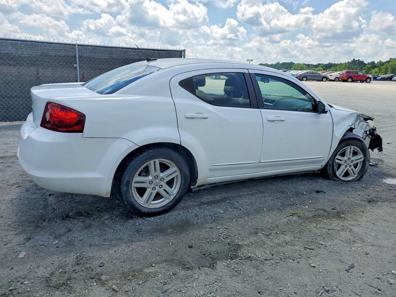Dodge Avenger Sxt
