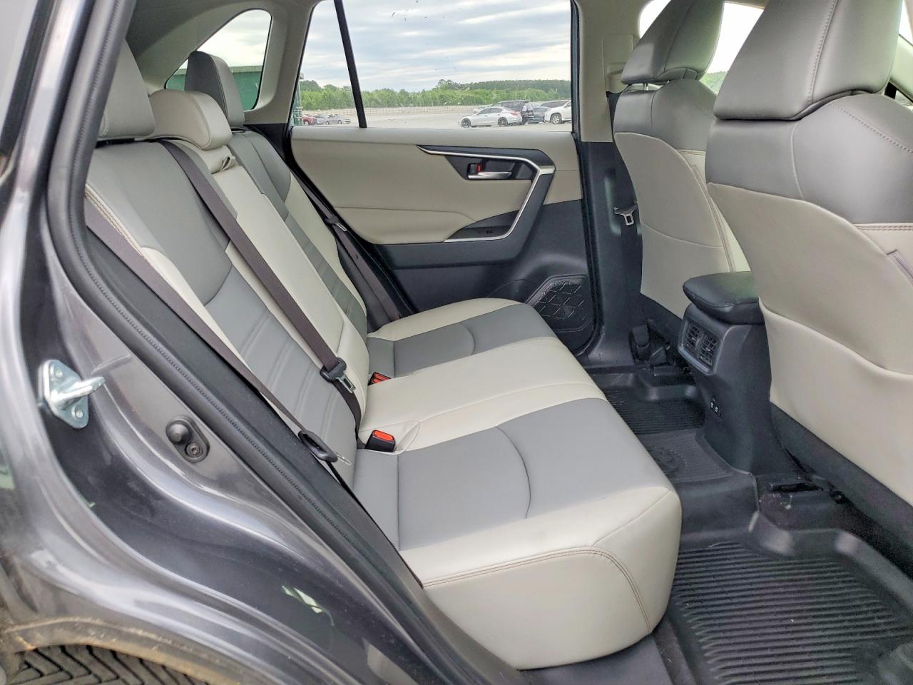 Toyota RAV4 Xle Premium