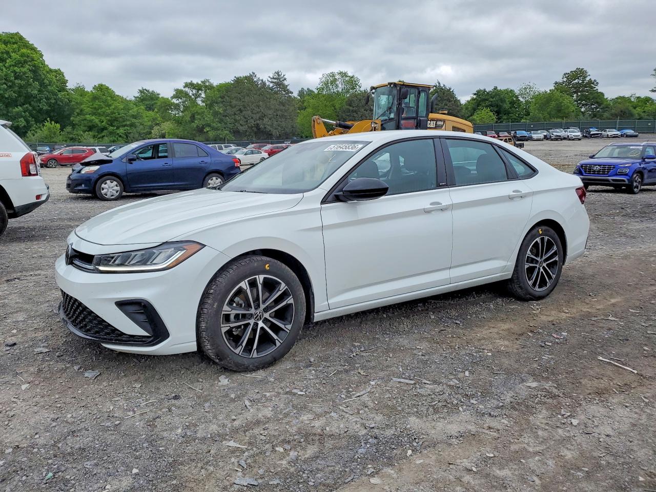 Salvage Volkswagen Jetta Image
