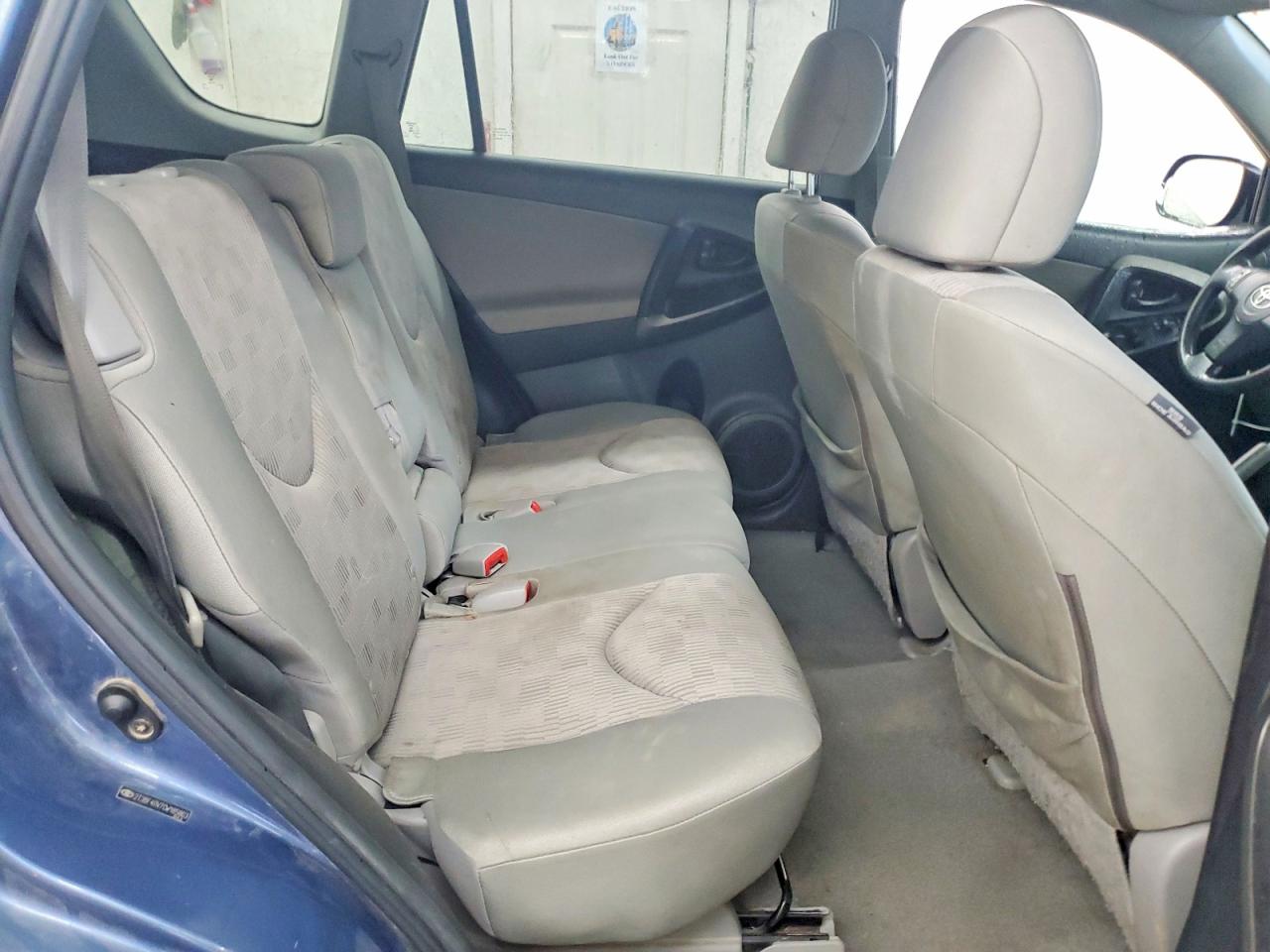 Toyota RAV4 Base