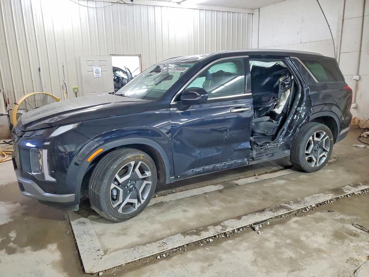 Salvage Hyundai PALISADE Image