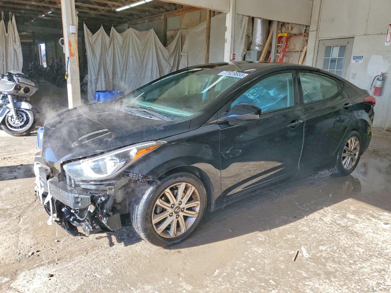 Salvage Hyundai ELANTRA Image