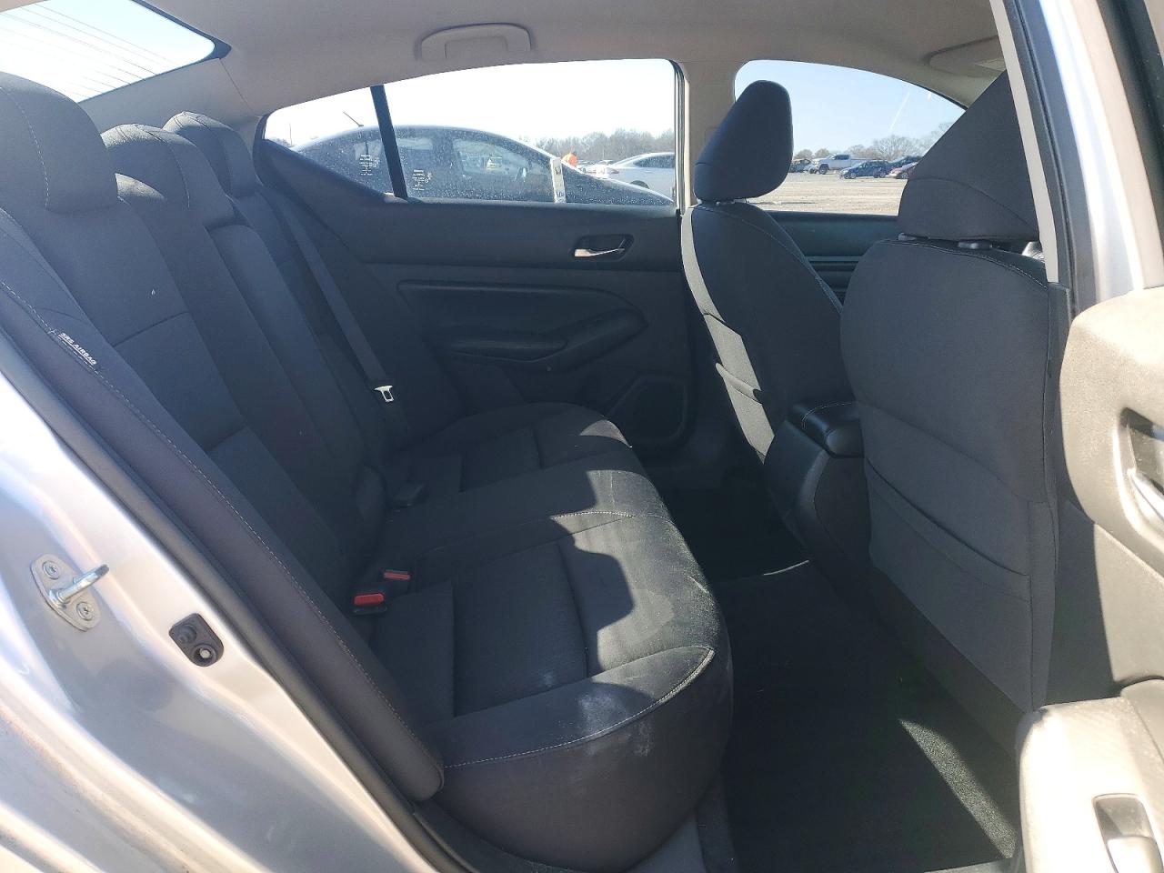 Nissan Altima S