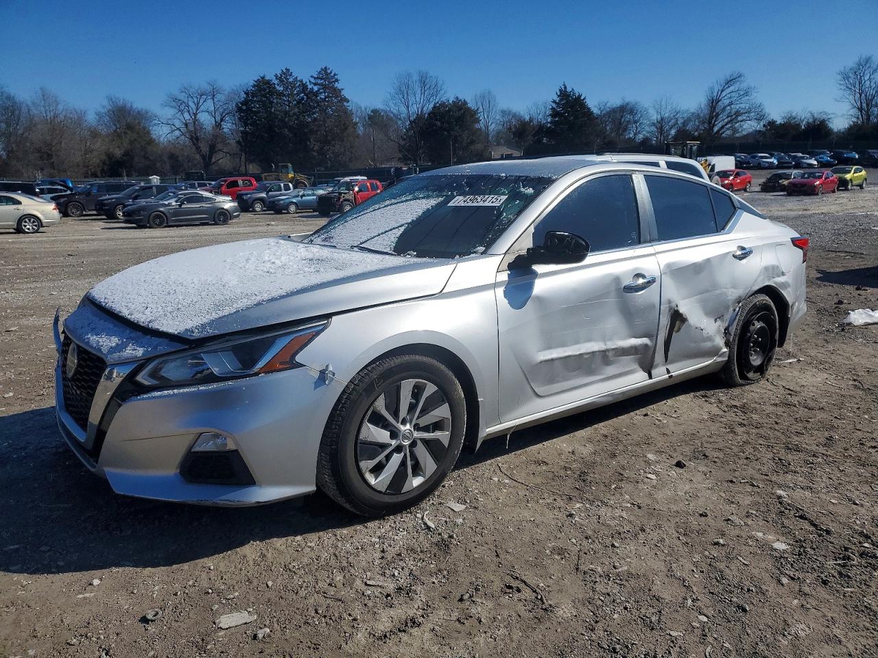 Salvage Nissan Altima Image