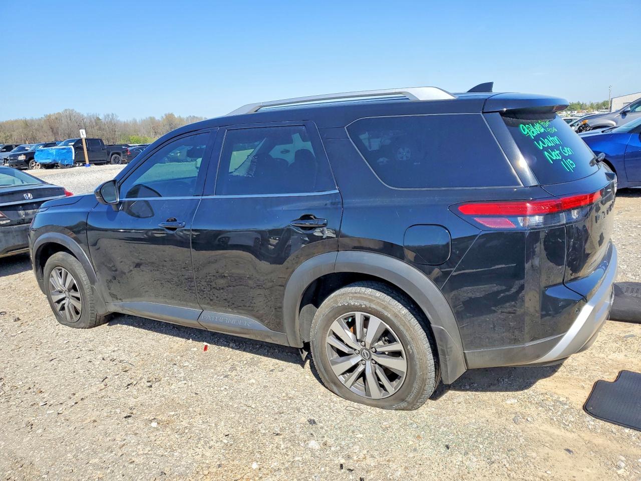 Nissan Pathfinder Sl