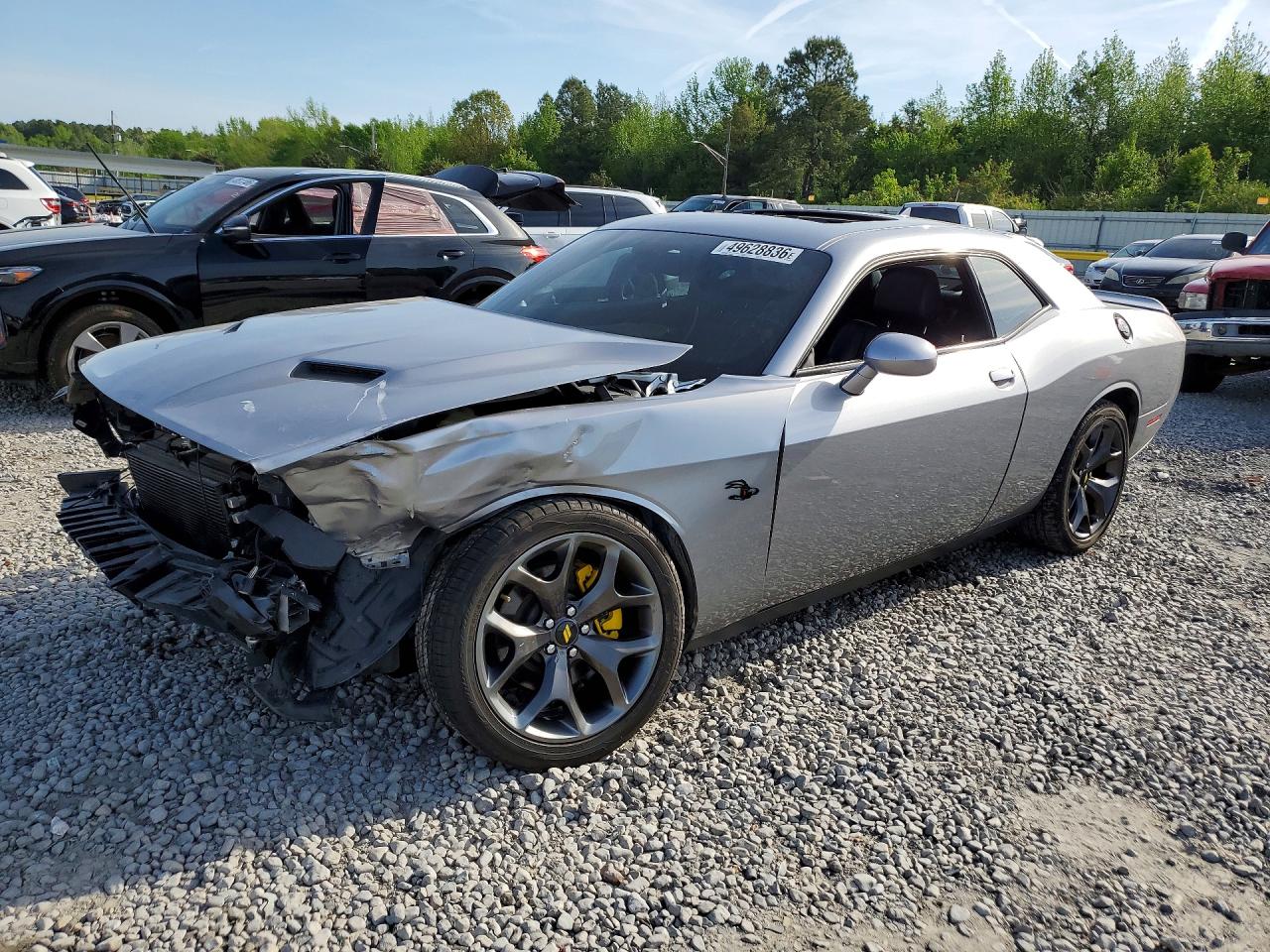 Salvage Dodge Challenger Image