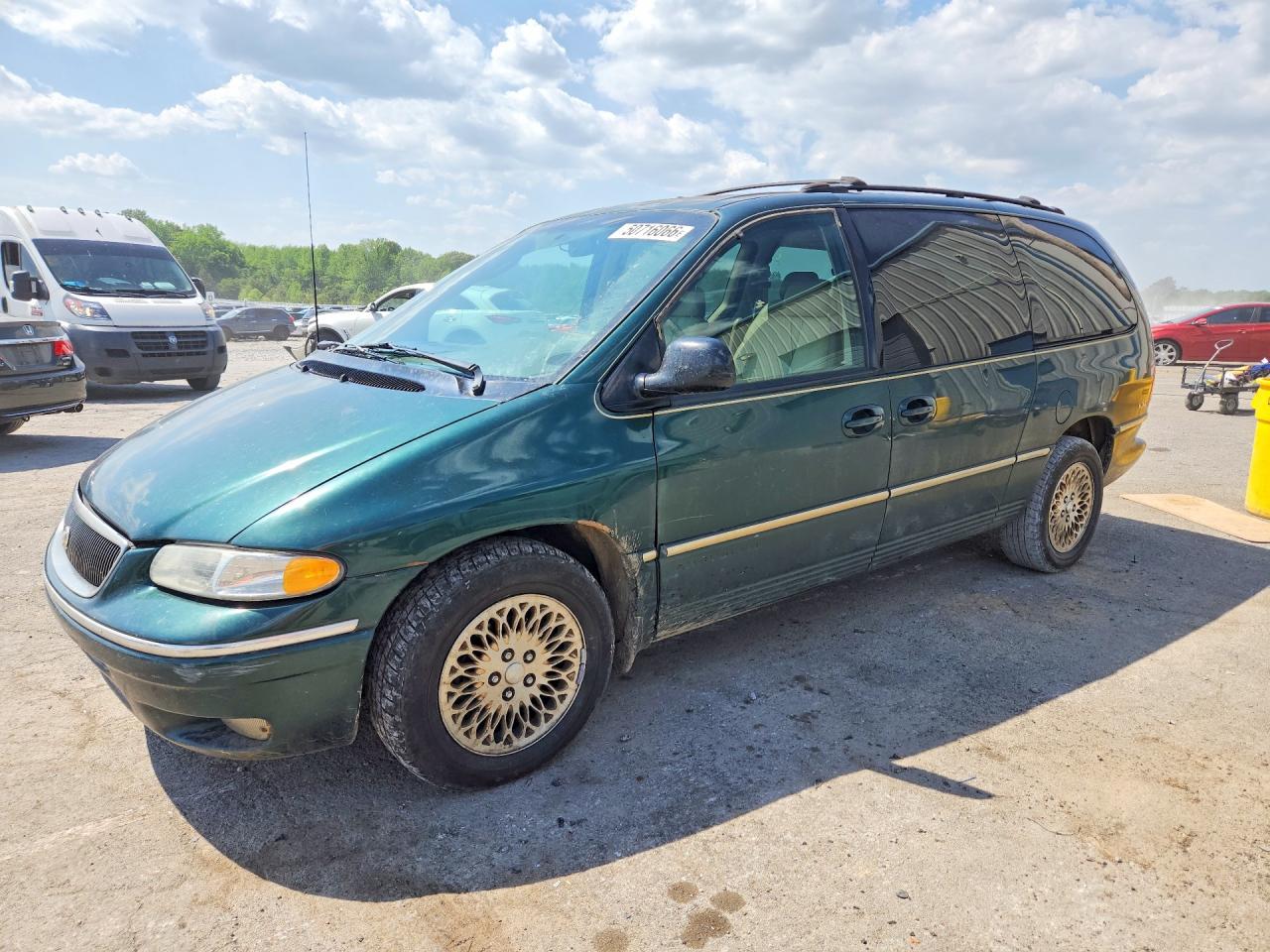 Salvage Chrysler Minivan Image