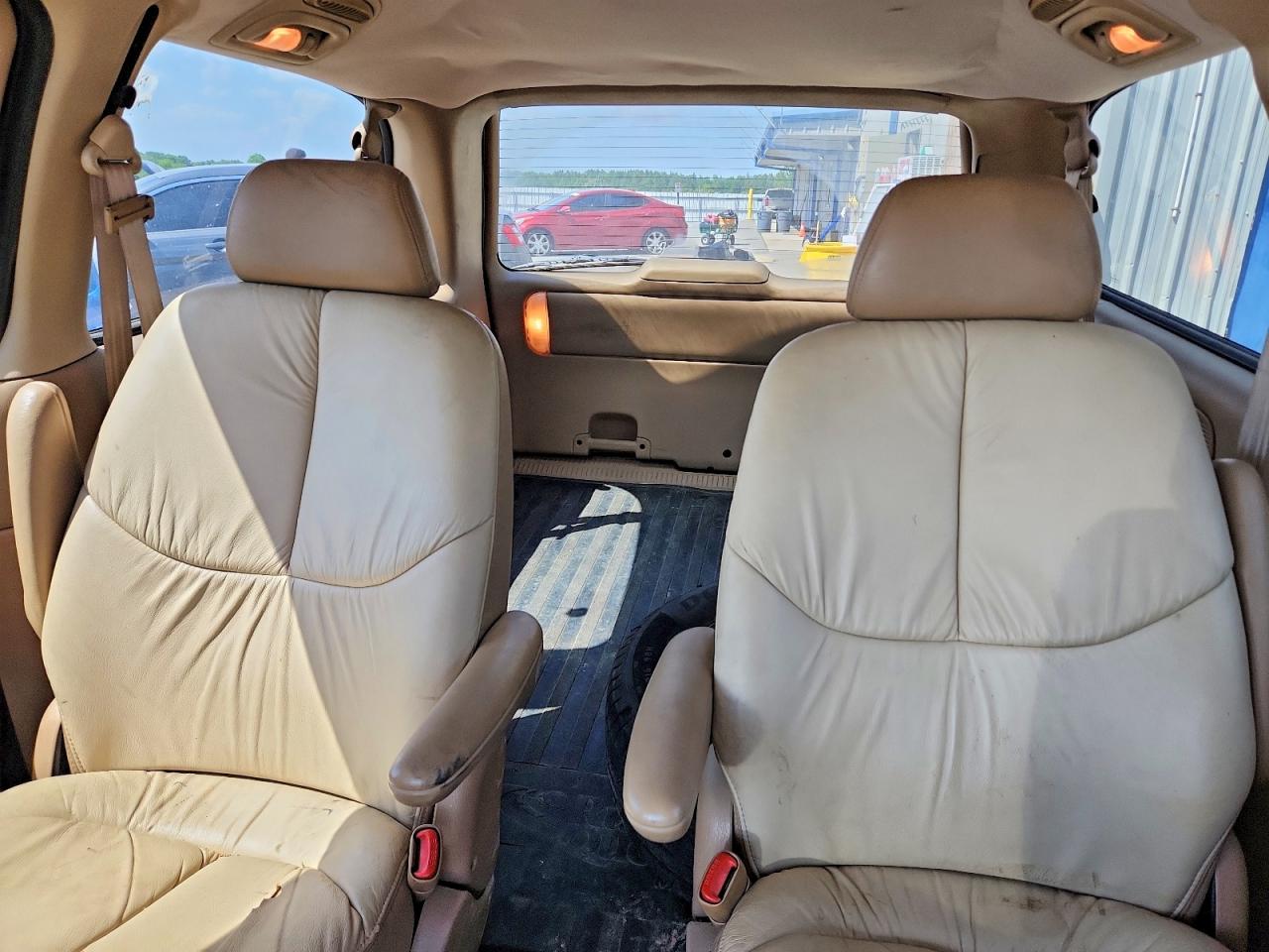 Chrysler Minivan Lxi