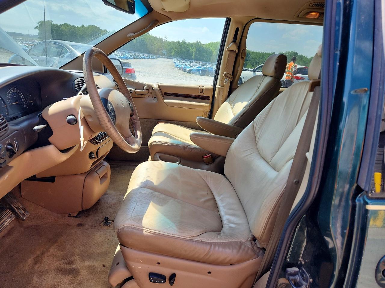 Chrysler Minivan Lxi