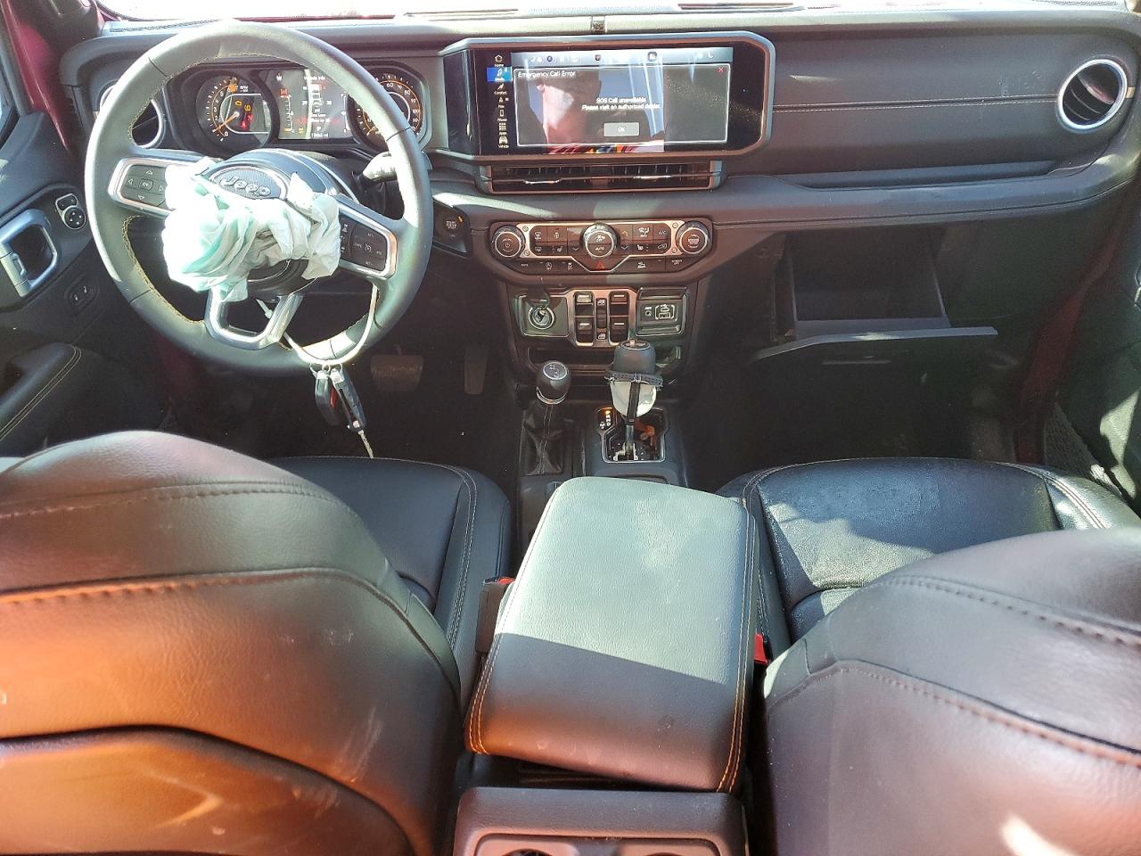 Jeep Wrangler Sahara