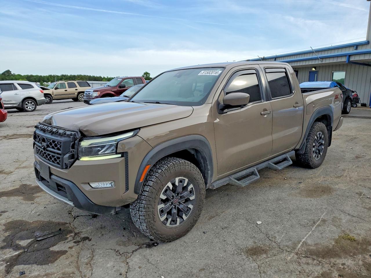 Salvage Nissan Frontier Image