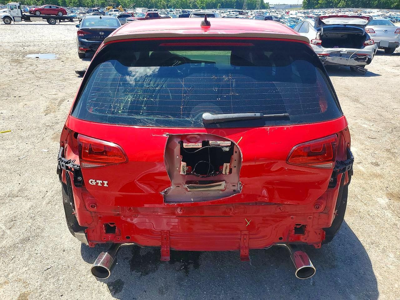 Volkswagen GTI S