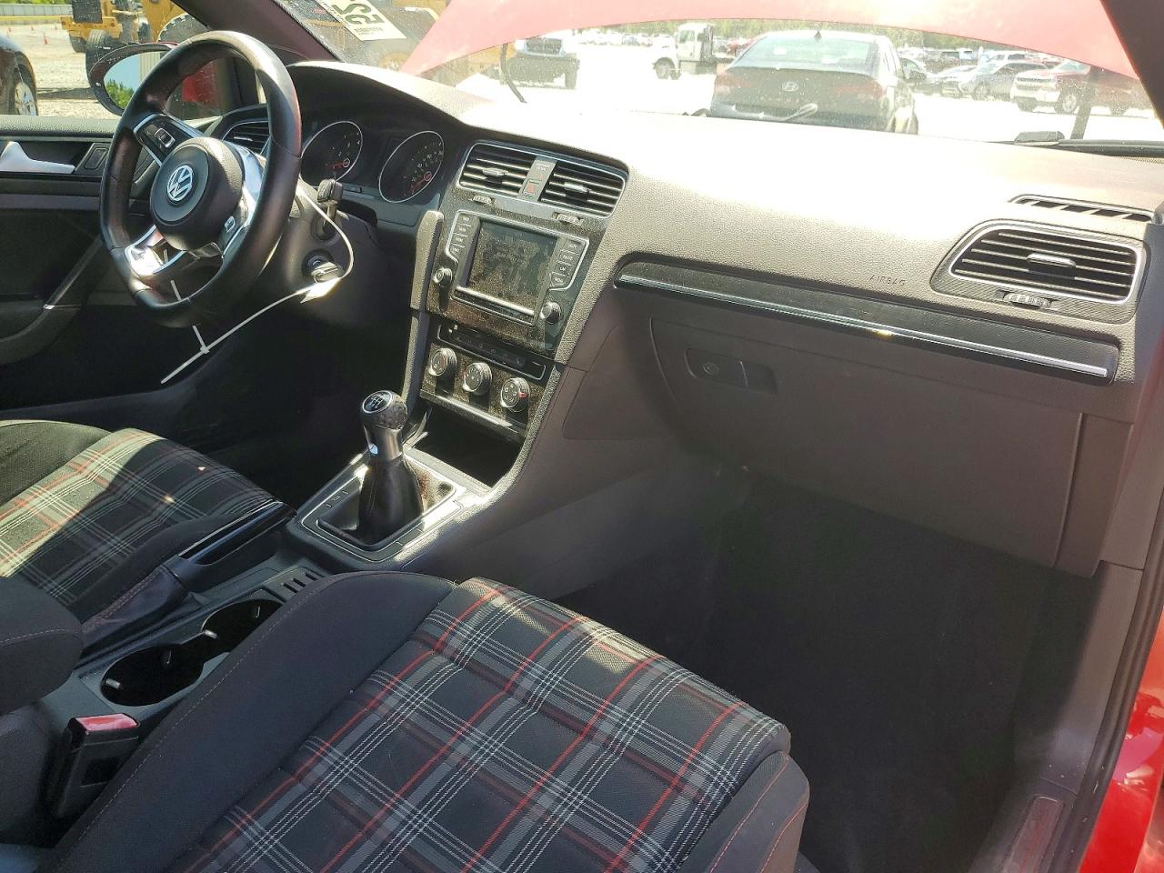 Volkswagen GTI S