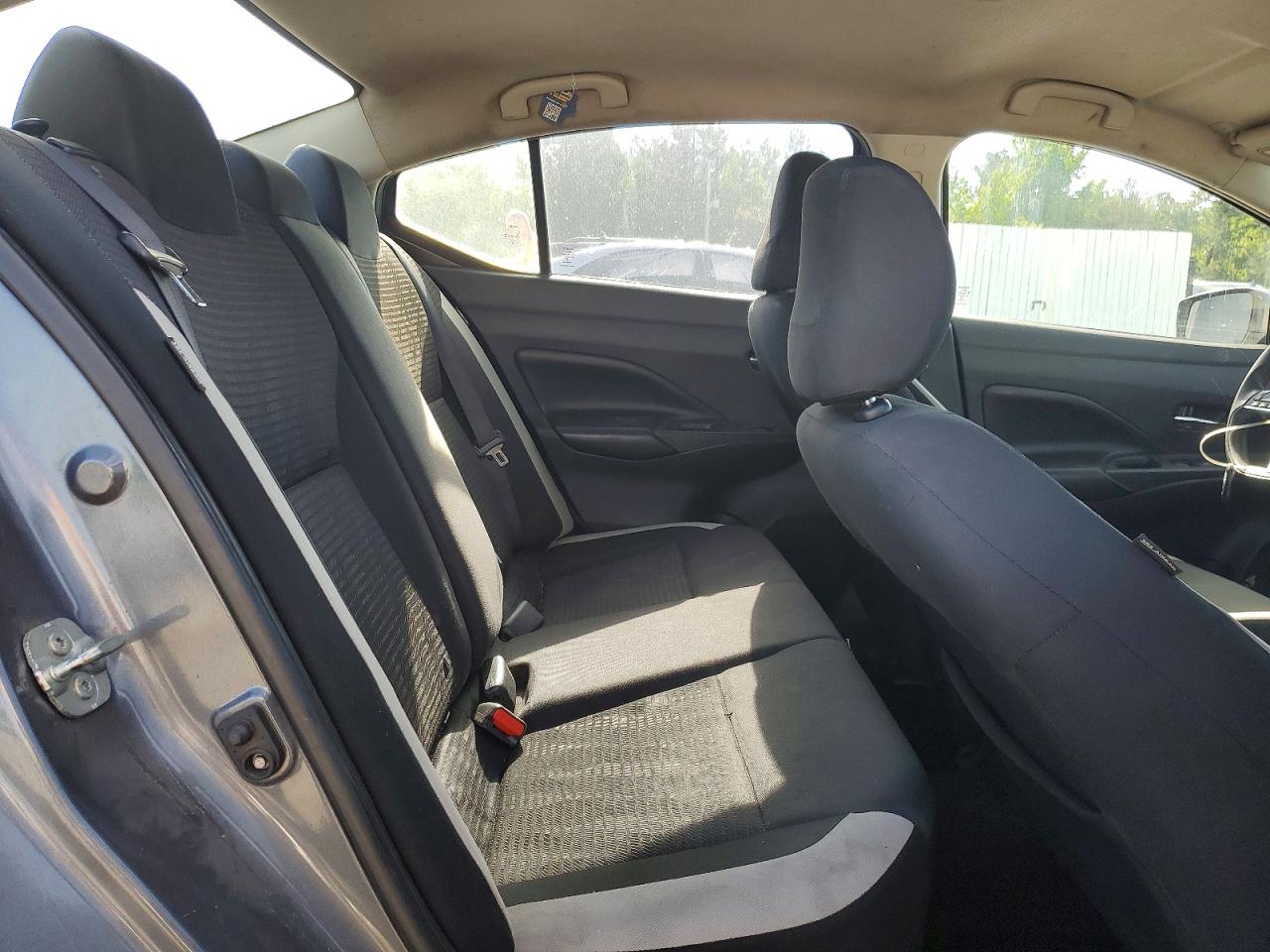 Nissan Versa Sv