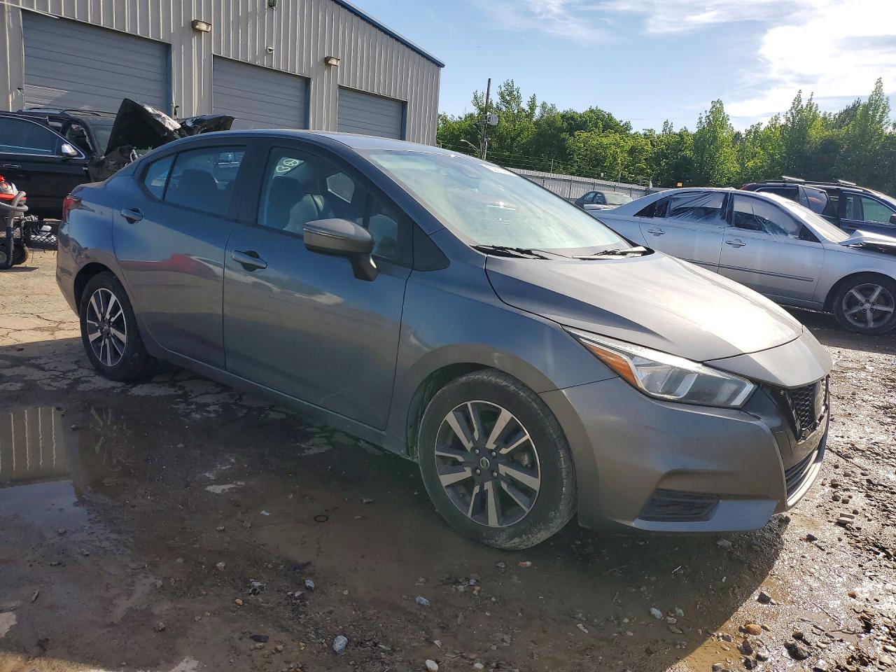 Nissan Versa Sv