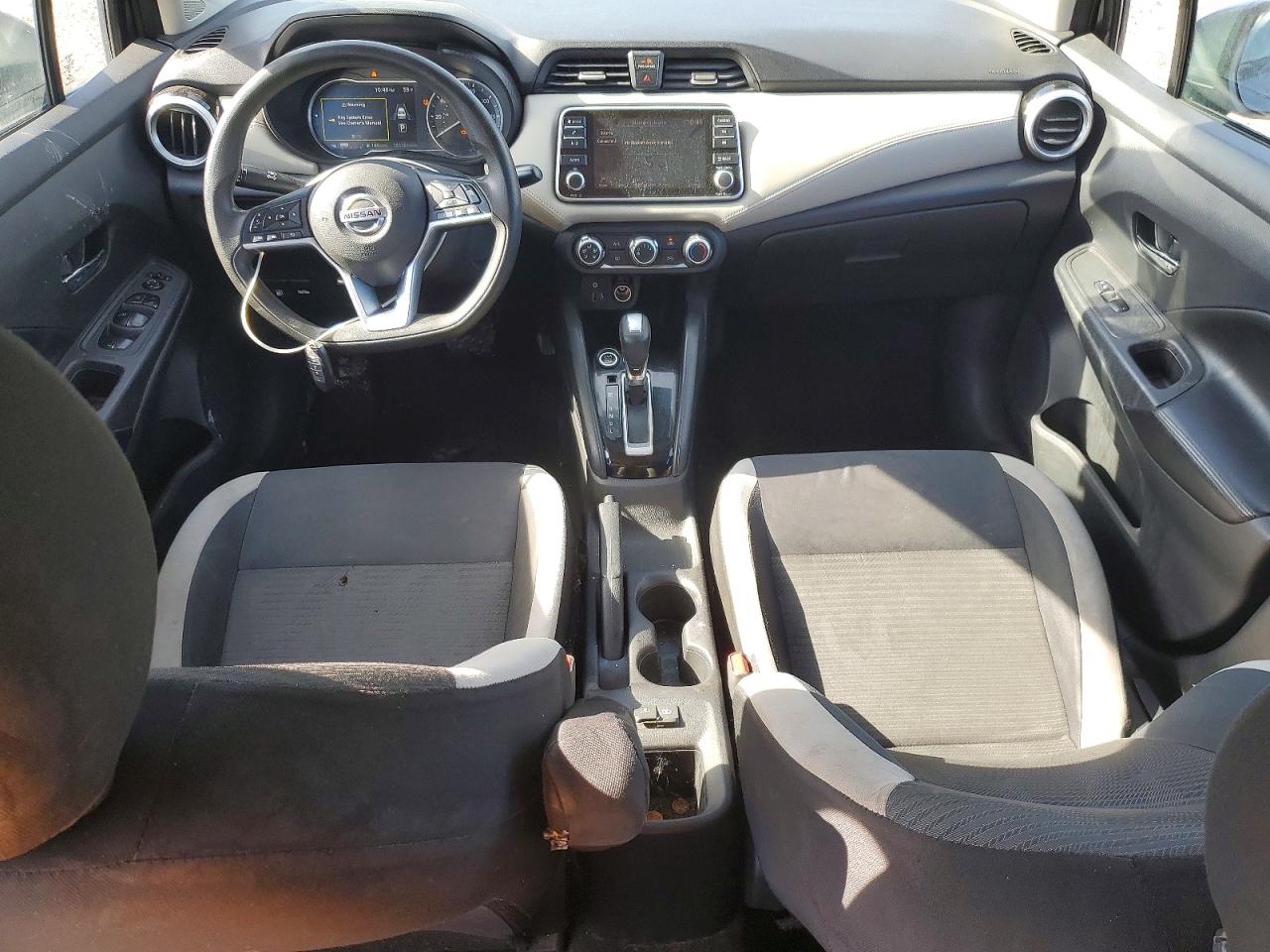 Nissan Versa Sv